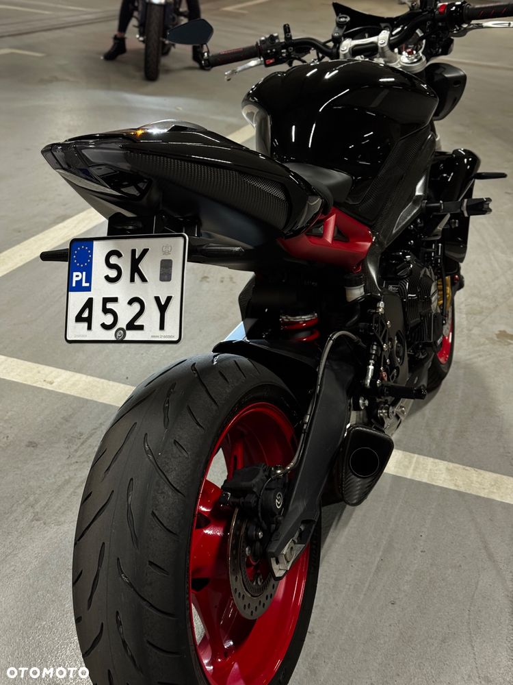 Triumph Street Triple - 5