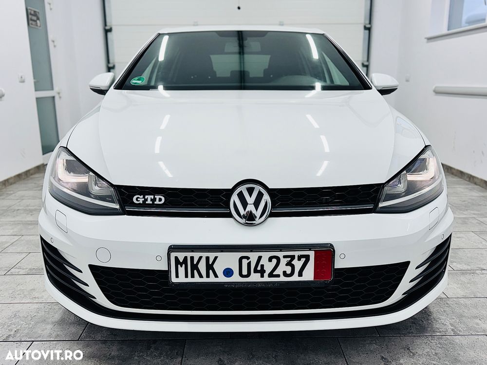 Volkswagen Golf GTD 2.0 TDI SCR DSG - 9