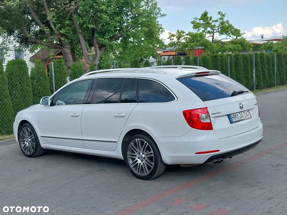 Skoda Superb 2.0 TDI Elegance DSG - 3
