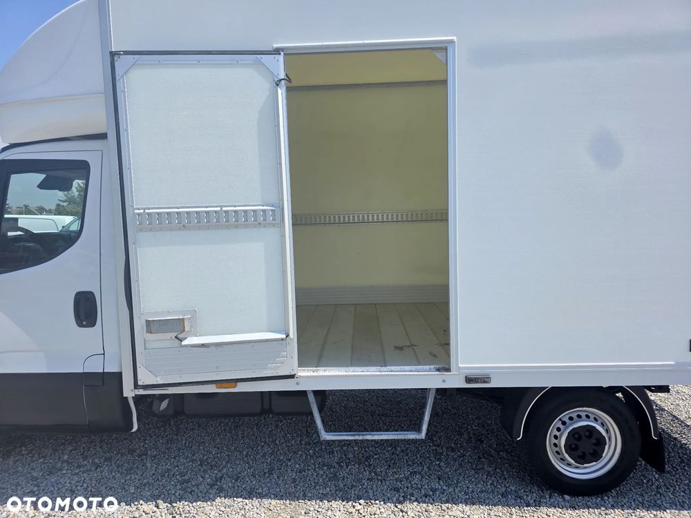 Iveco IVECO 35S18 3.0 HPI 180 KONNA KONTENER 4.2 M KLIMA HIMATIC 8 BIEGÓW WEBASTO DO 3.5 T - 26
