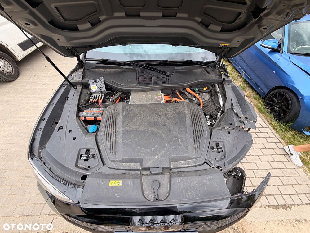 Audi Q8 Sportback e-tron 55 quattro S line - 23