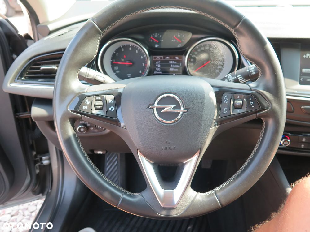 Opel Insignia 1.5 T Exclusive S&S - 18