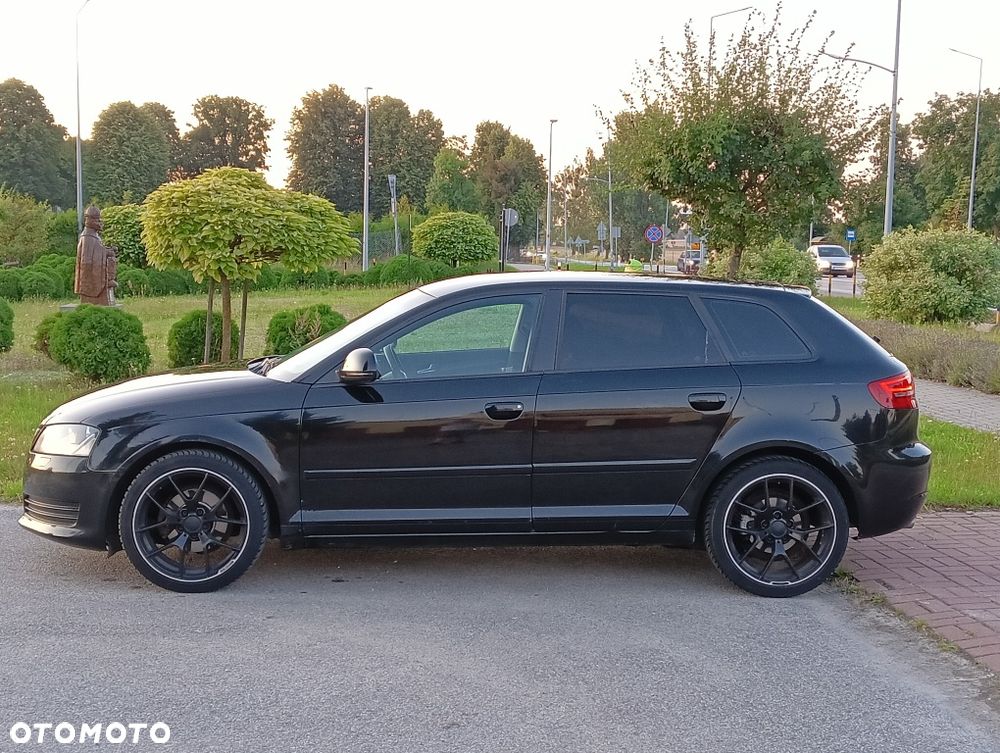 Audi A3 Sportback - 4