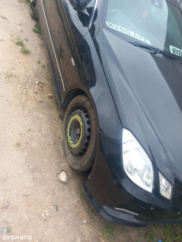 Maska zderzak błotniki pas.kpl Mercedes W207 - 3