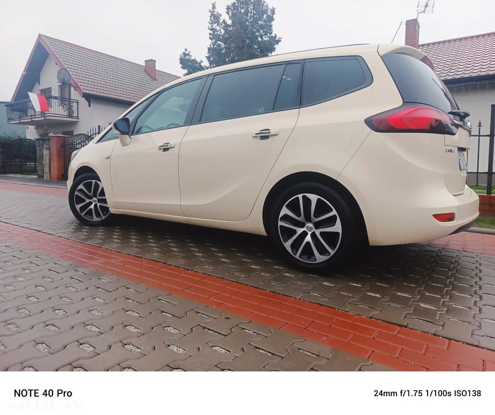 Opel Zafira 2.0 CDTI Cosmo - 2