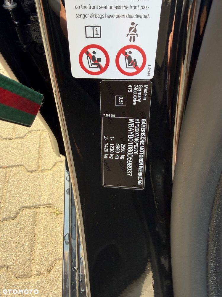 BMW Seria 7 740d xDrive - 14
