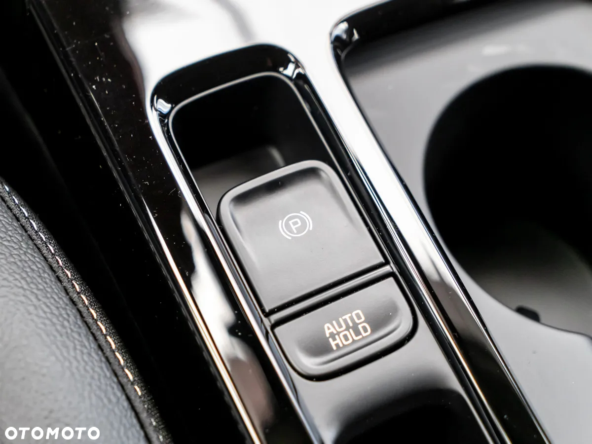 Kia Ceed 1.5 T-GDI Tribute DCT - 26