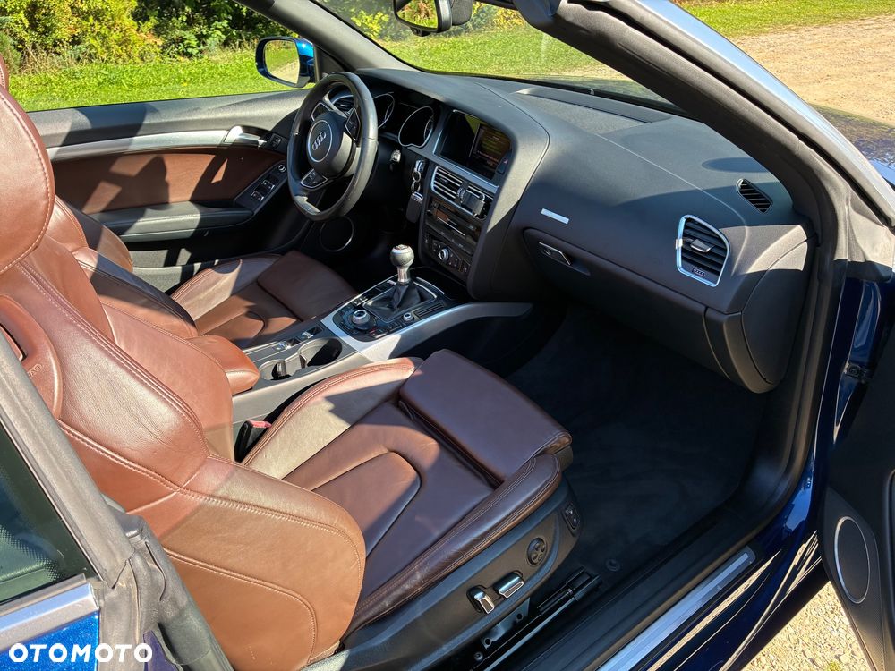 Audi A5 Cabrio - 12