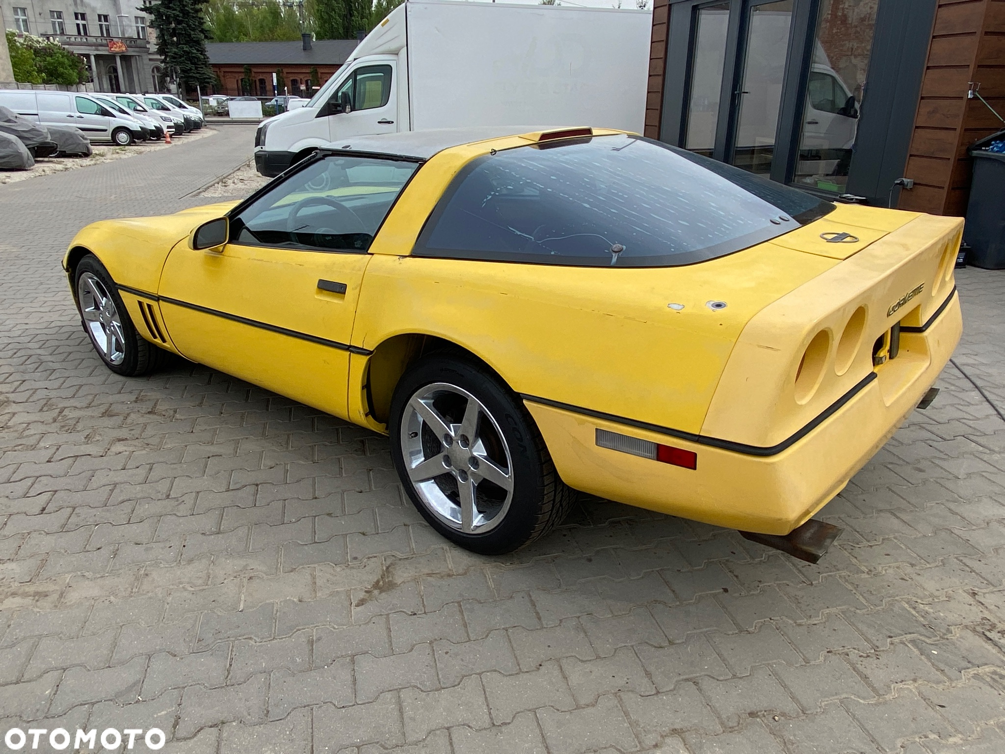 Chevrolet Corvette - 6