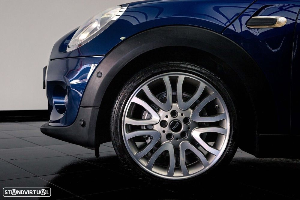 MINI 5 Portas Cooper D Auto - 7