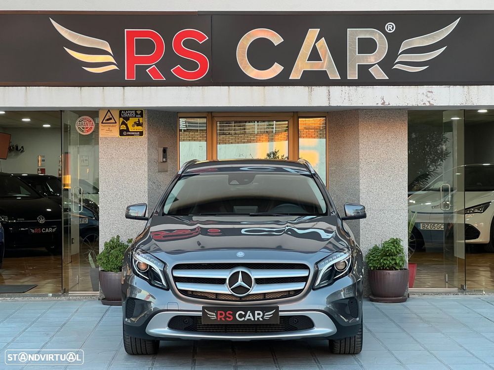 Mercedes-Benz GLA 220 CDi Urban 4-Matic - 3