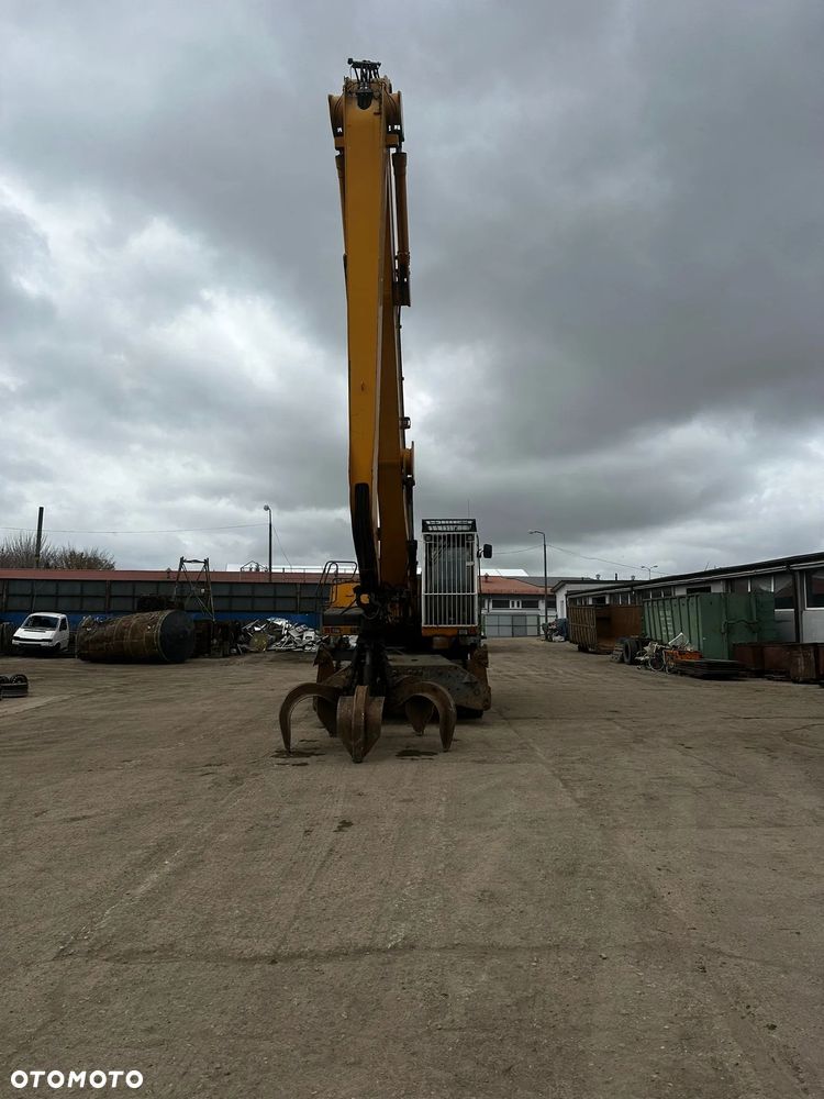 Liebherr A934C - 5