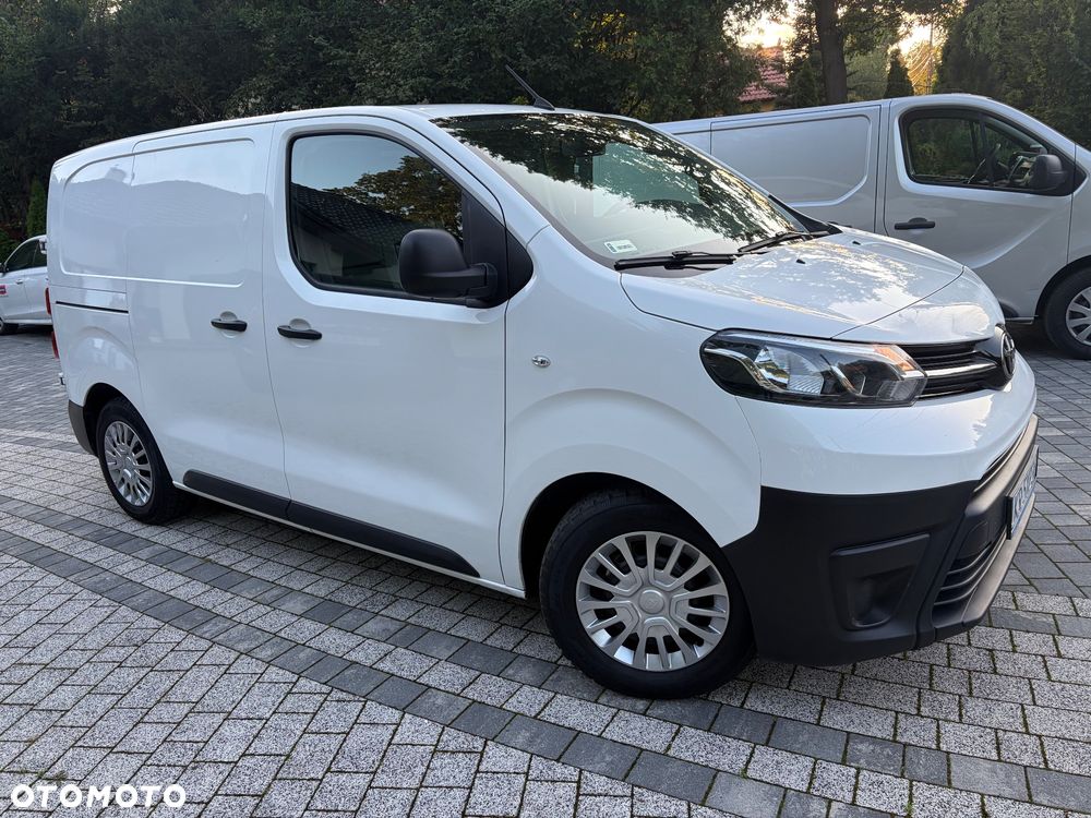 Toyota PROACE - 1