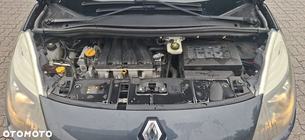 Renault Scenic 2.0 16V Privilege CVT - 35