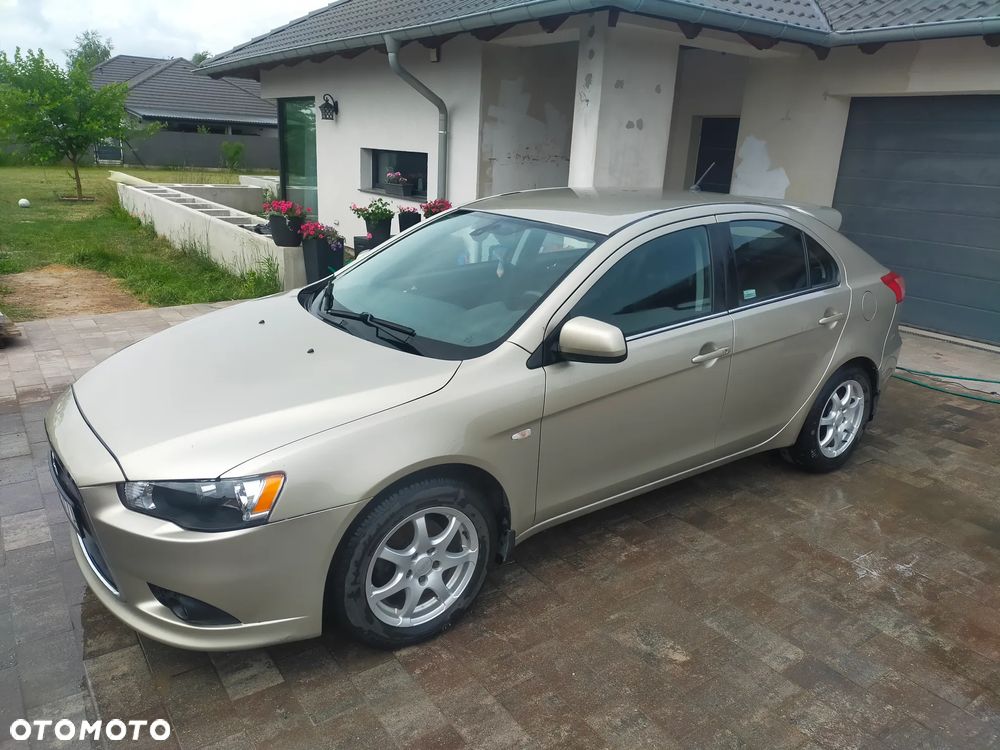 Mitsubishi Lancer 1.8 Intense - 9