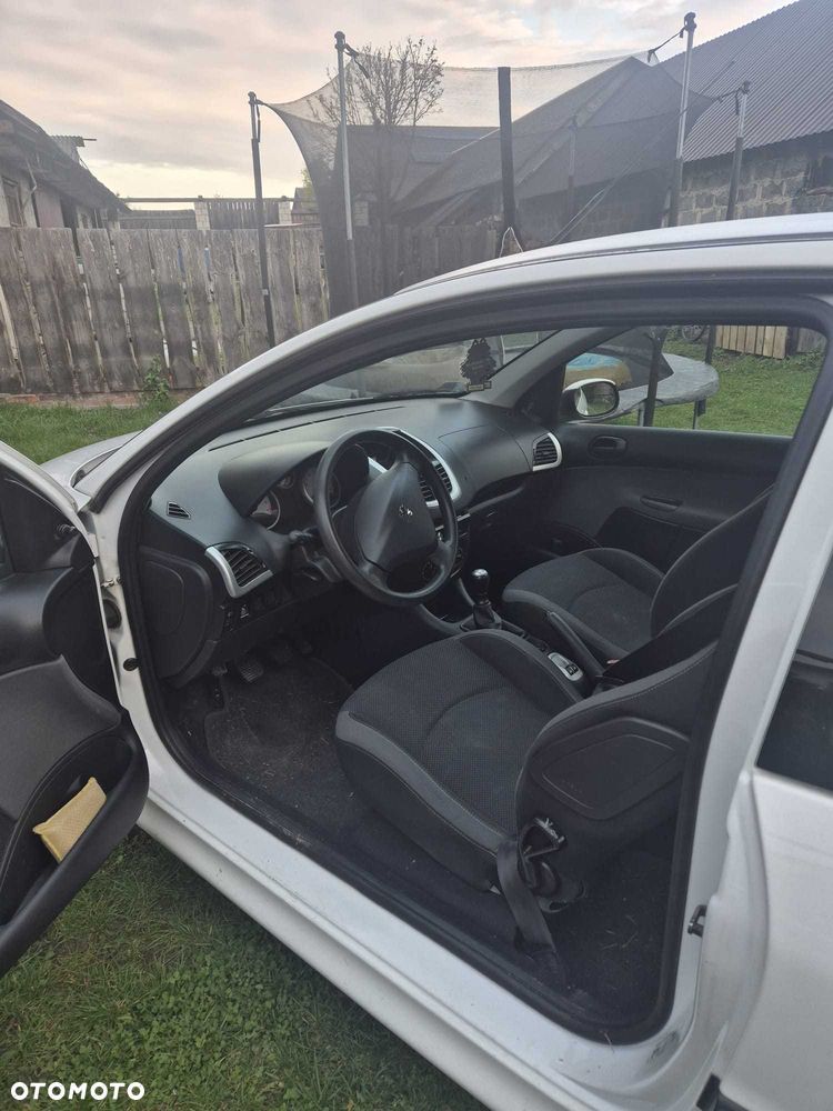 Peugeot 206 2009 photo 3