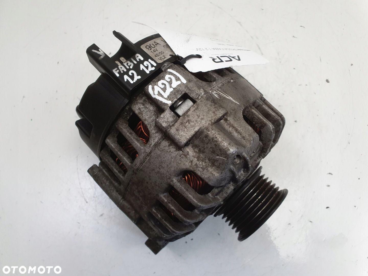 Skoda Fabia I VW Polo IV 1.2 12V ALTERNATOR valeo 03D903025J - 1