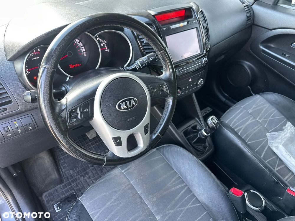 Kia Venga 1.6 Business Line - 11