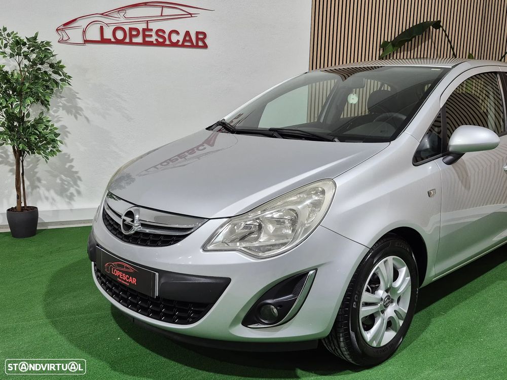 Opel Corsa 1.2 Cosmo - 2