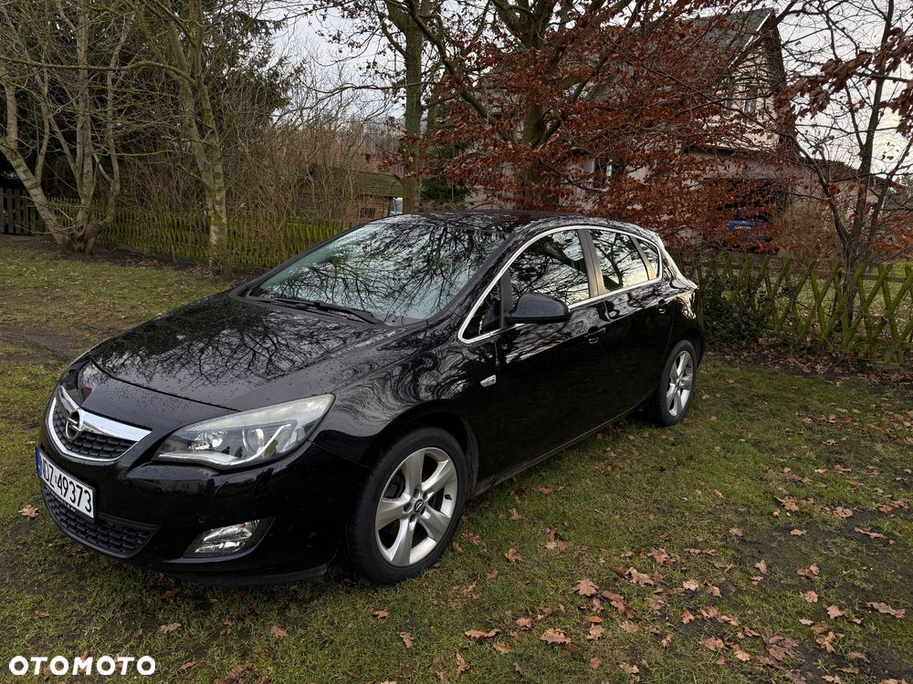 Opel Astra 1.4 T Cosmo - 14