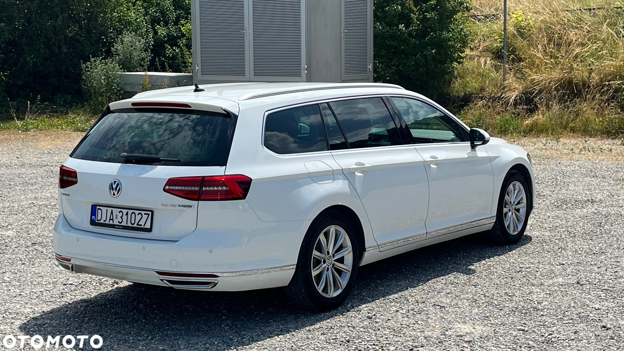 Volkswagen Passat - 10