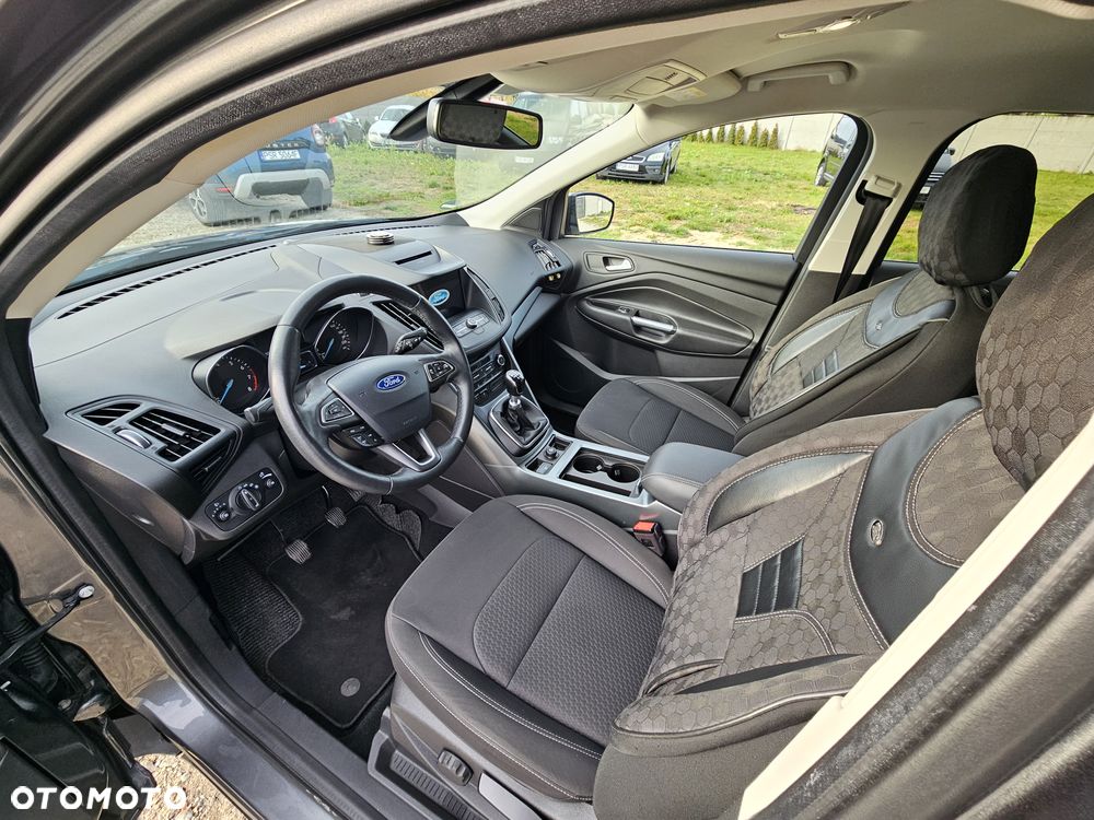 Ford Kuga - 16
