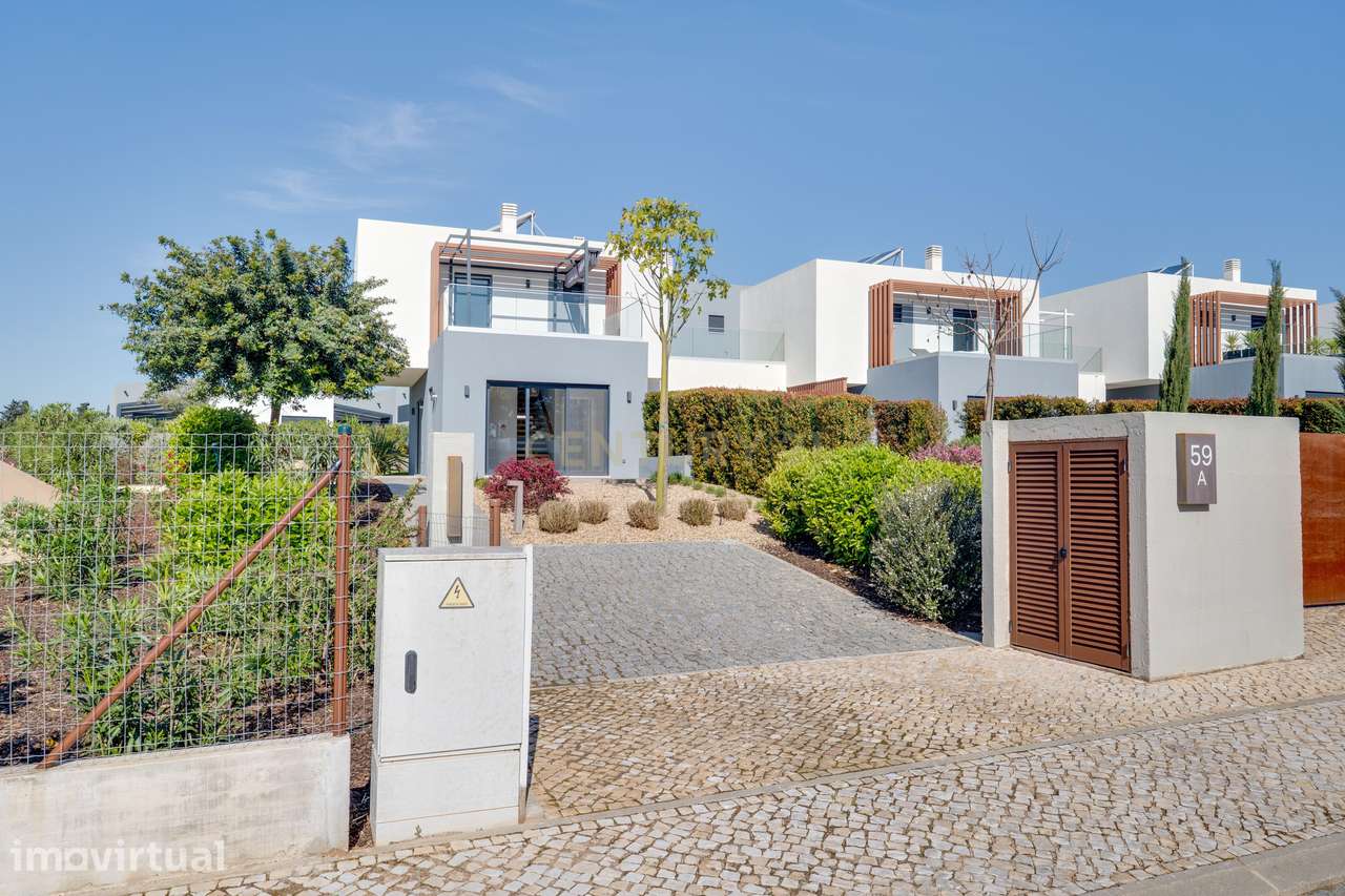 Moradia T2 de canto, com Jardim Exclusivo e Piscina no Pestana Silves - Grande imagem: 2/21