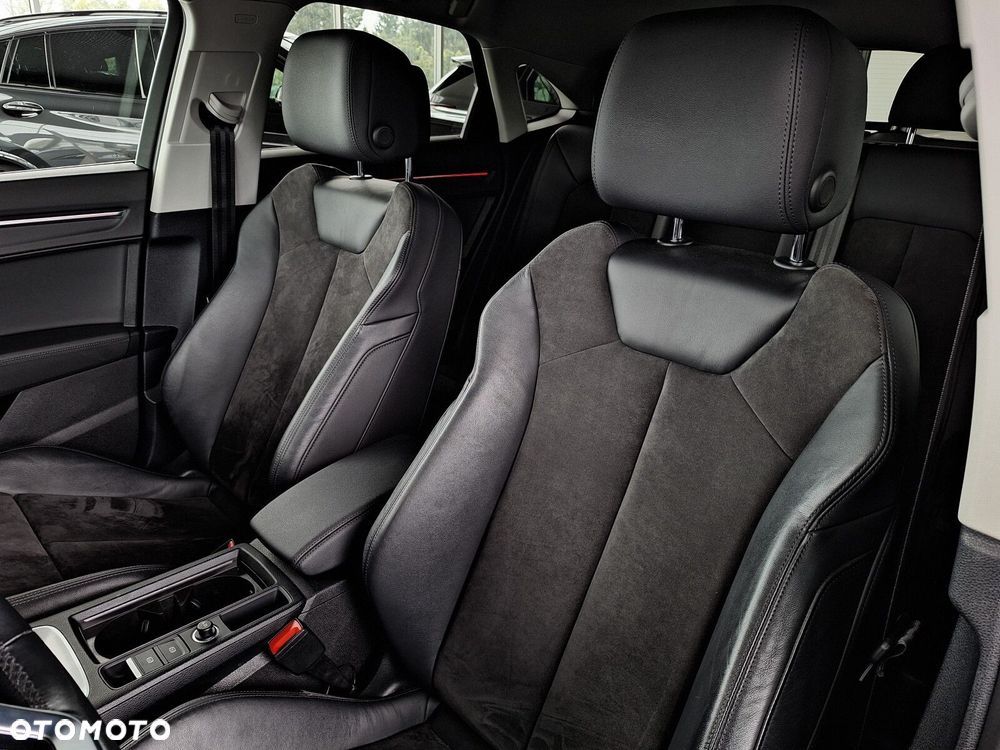 Audi Q3 Sportback 40 TDI Quattro S Line S tronic - 25