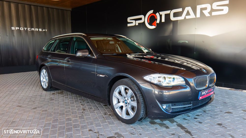 BMW 520 d Exclusive Auto 129g - 3