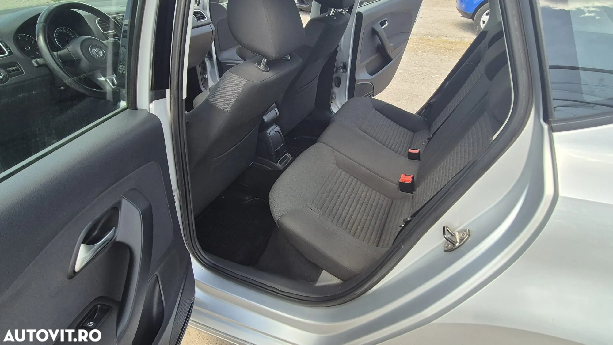 Volkswagen Polo - 8