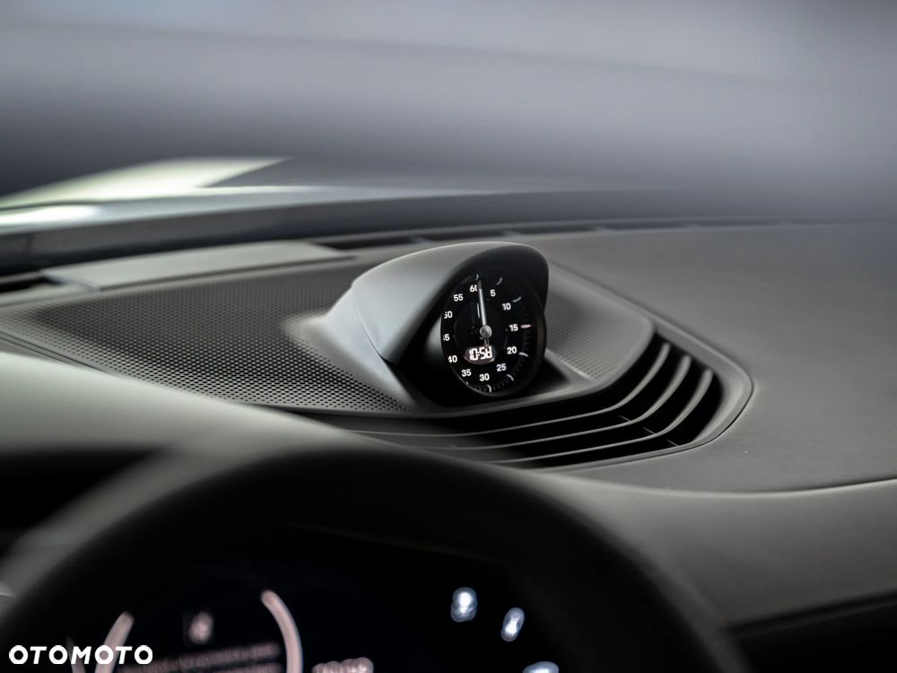 Porsche Taycan 105kWh 4 - 13