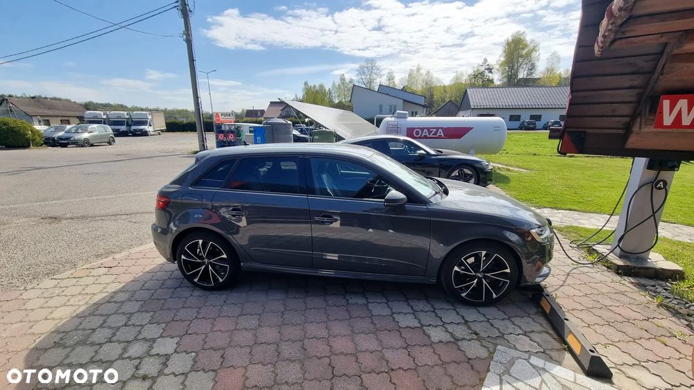 Audi A3 Sportback - 8
