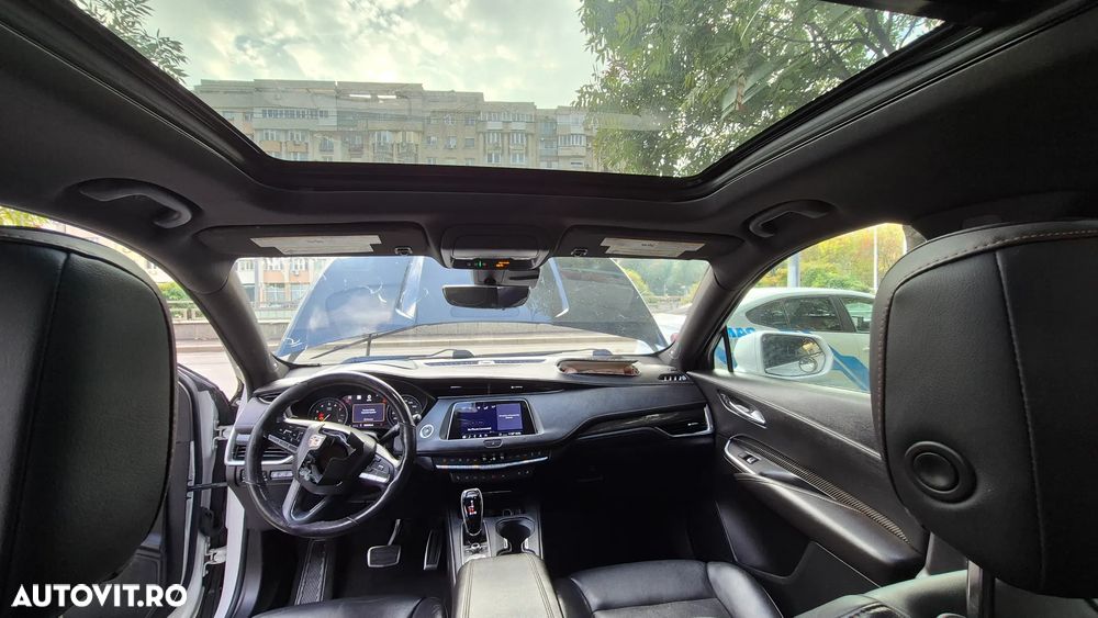 Cadillac XT4 - 16