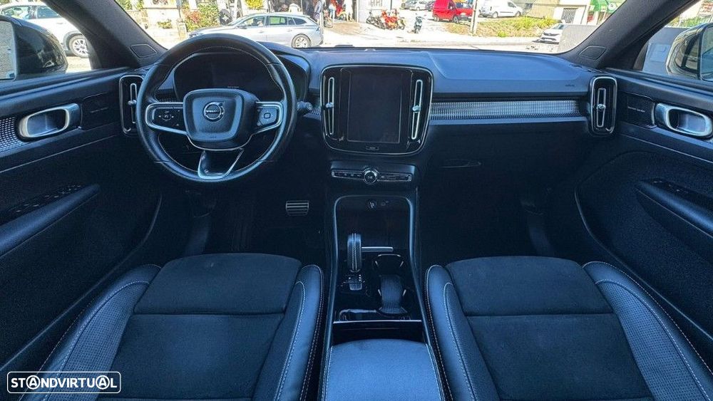 Volvo XC 40 Recharge Twin Core - 17