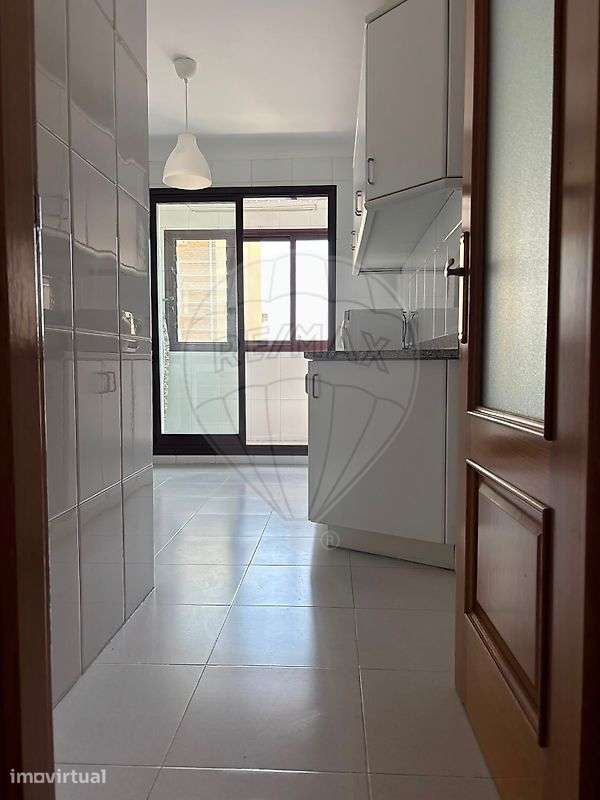 Apartamento T2 para arrendamento - Grande imagem: 4/23