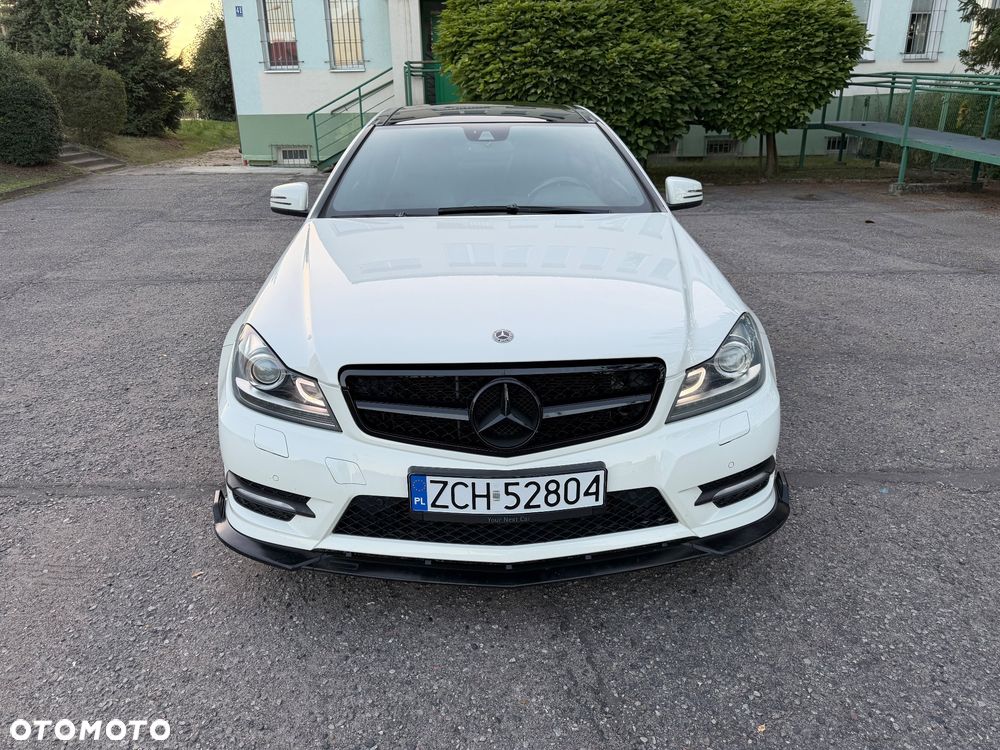 Mercedes-Benz Klasa C 250 7G-TRONIC Edition - 22