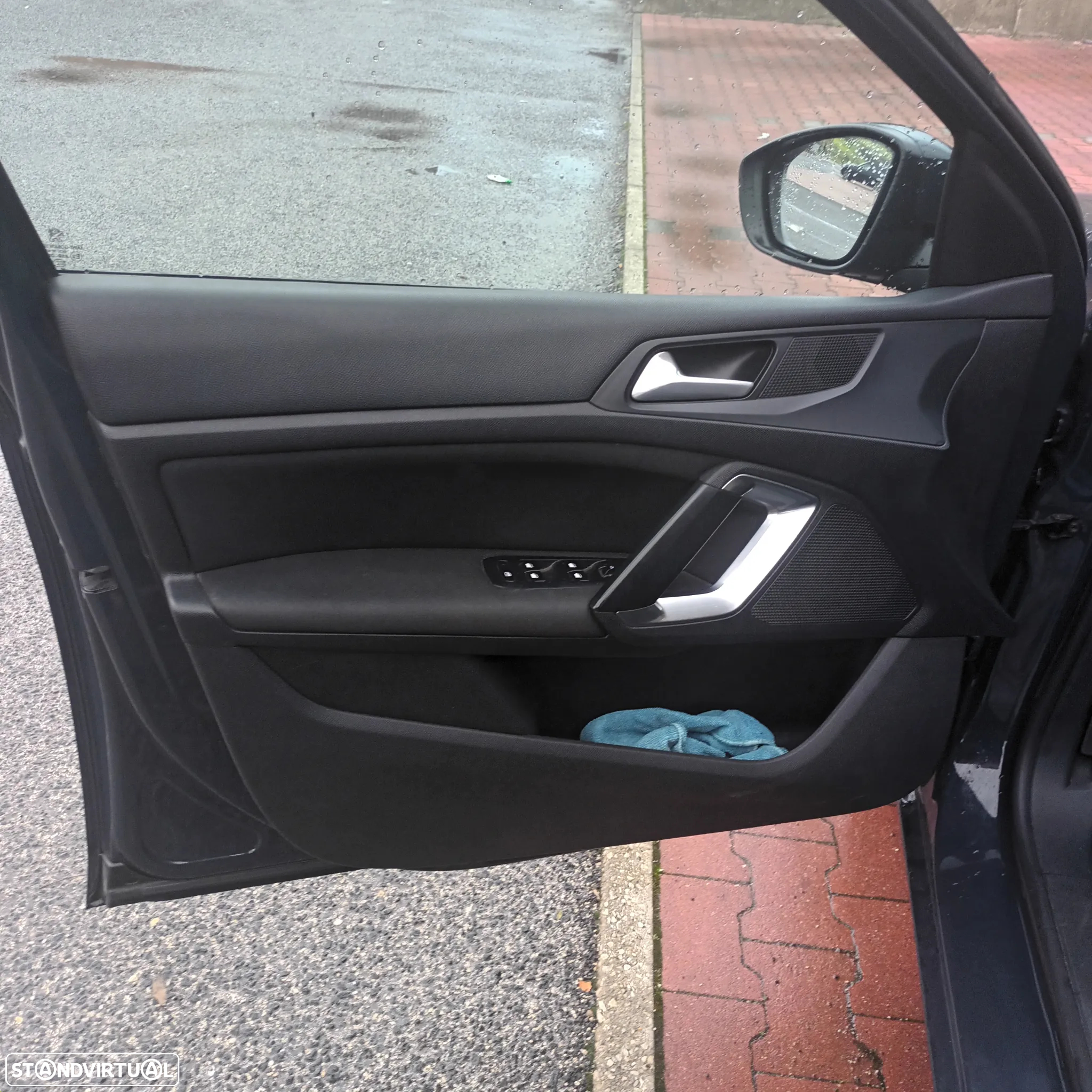 Peugeot 308 1.5 BlueHDi Style J17 EAT8 - 13