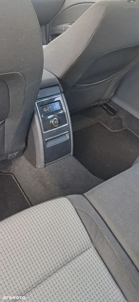 Skoda Superb 2.0 TDI Comfort - 27