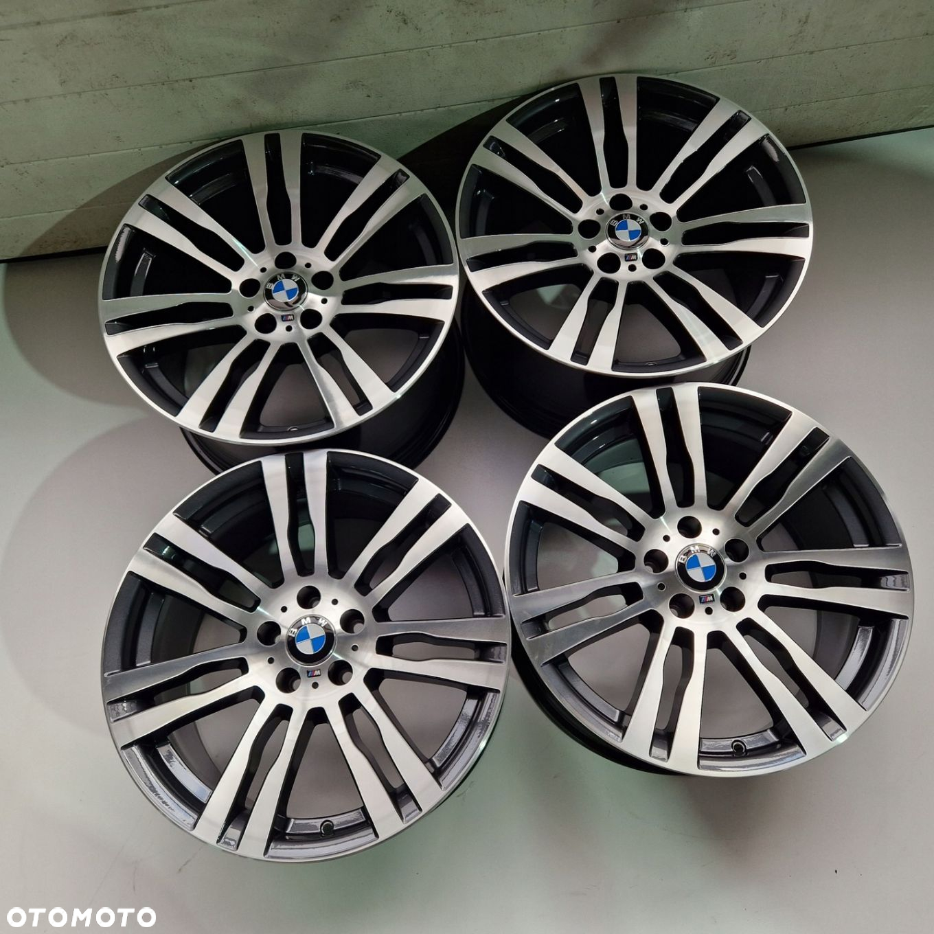 BMW X5 F15 E70 X6 F16 E71 5x120 20 IS40 IS35 4X - 3