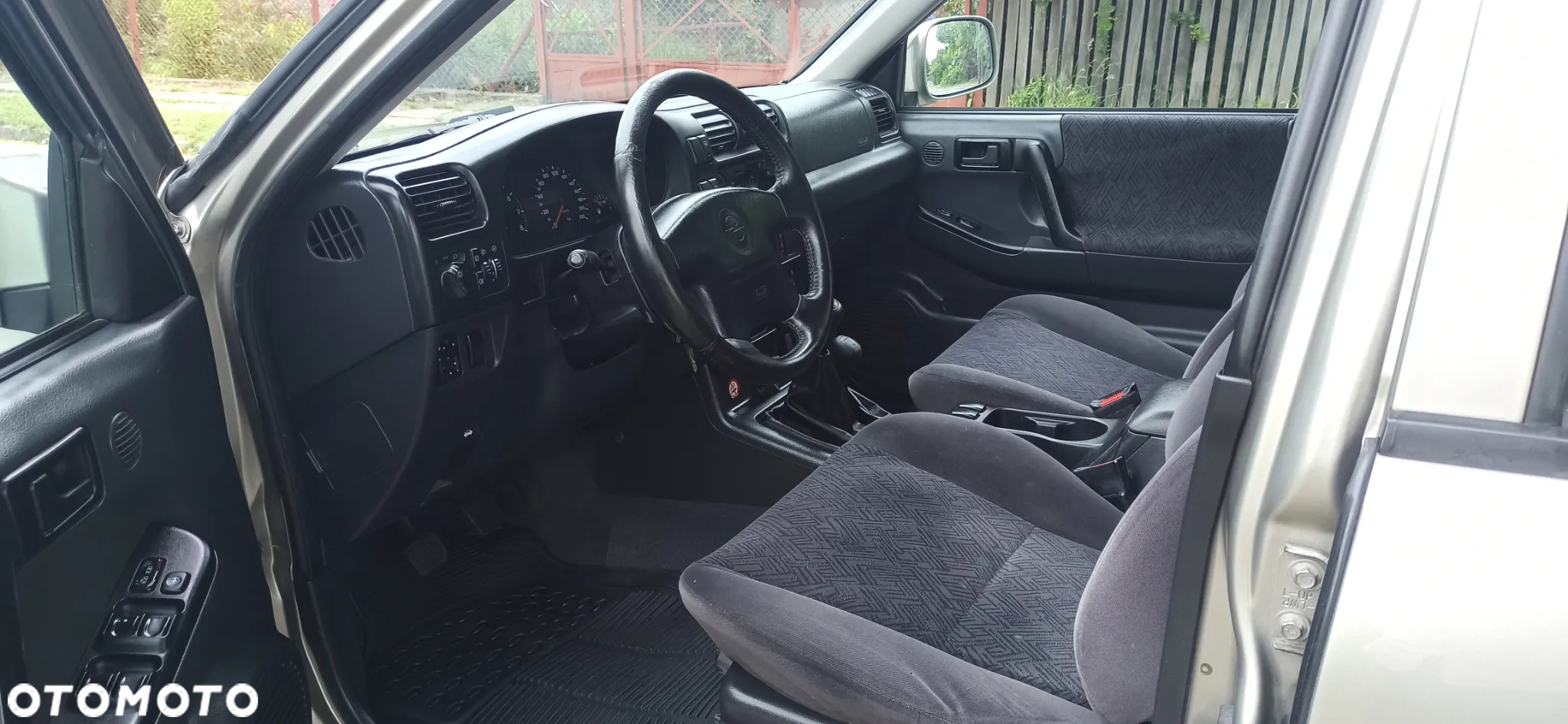 Opel Frontera - 13