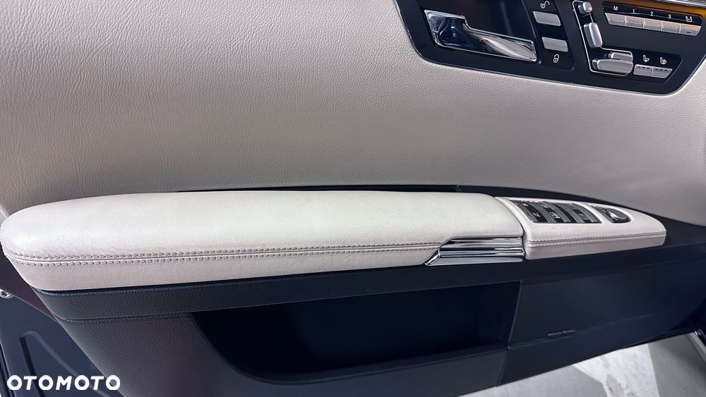 Mercedes-Benz Klasa S 500 7G-TRONIC - 28
