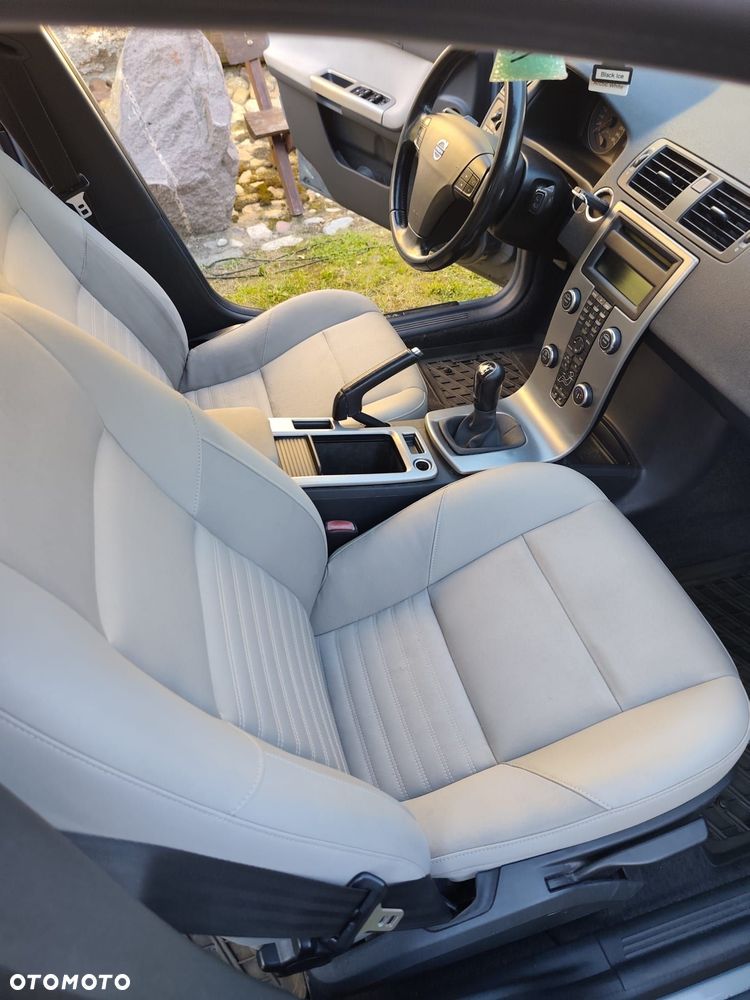 Volvo V50 - 24