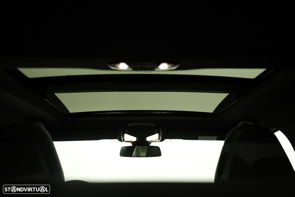 BMW 330 e Touring Pack M Auto - 29