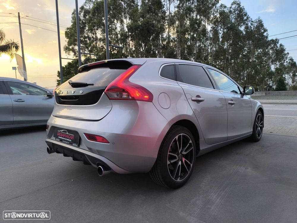 Volvo V40 1.6 D2 R-Design - 12