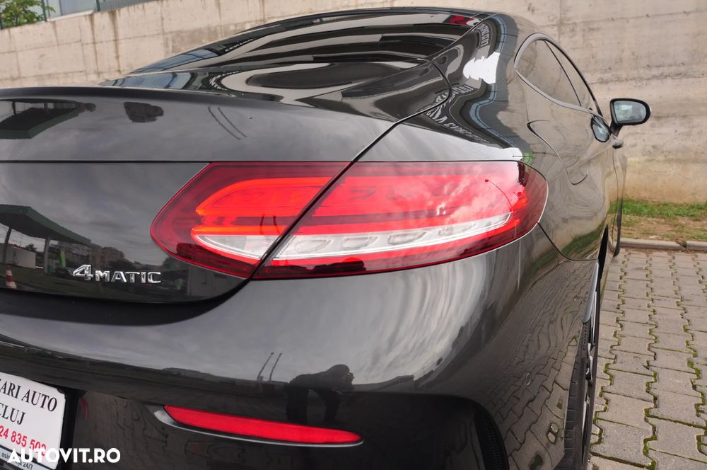 Mercedes-Benz C 300 d Coupe 4Matic 9G-TRONIC AMG Line - 15