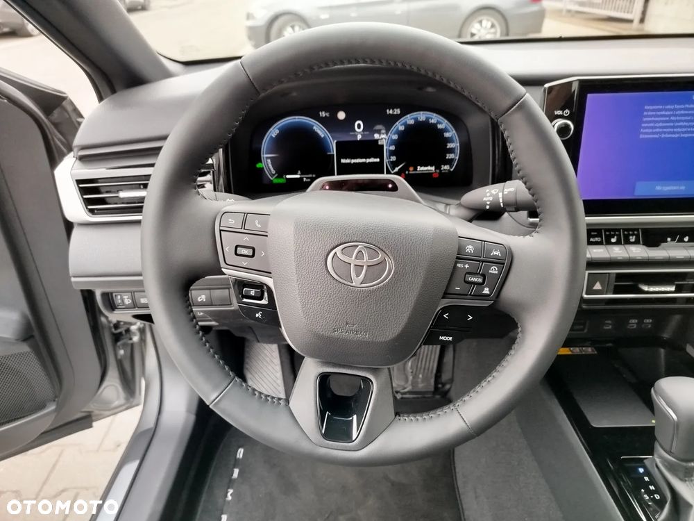 Toyota Camry 2.5 Hybrid Dynamic Force Executive e-CVT - 11