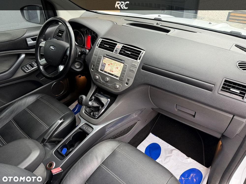 Ford Kuga 2.0 TDCi 4x4 Titanium - 22