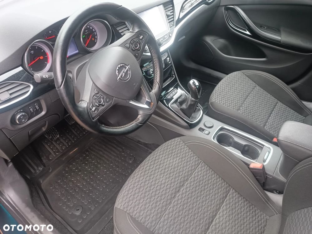 Opel Astra 1.4 T GPF Dynamic S&S - 24