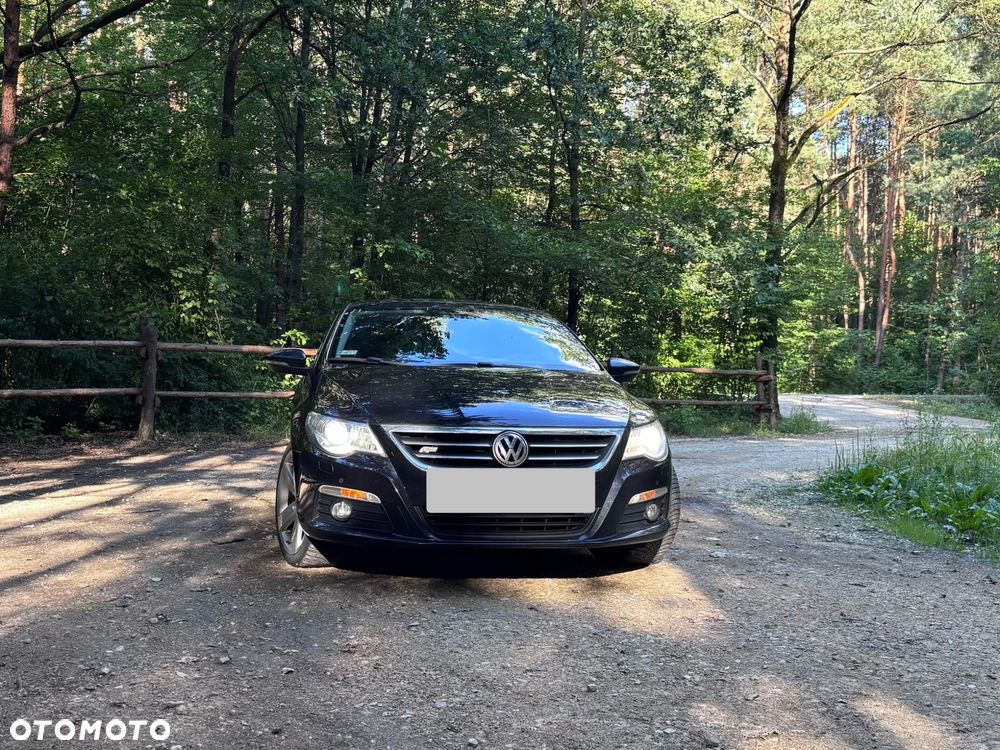 Volkswagen Passat - 4