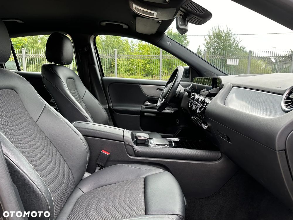 Mercedes-Benz GLA 200 Style - 36